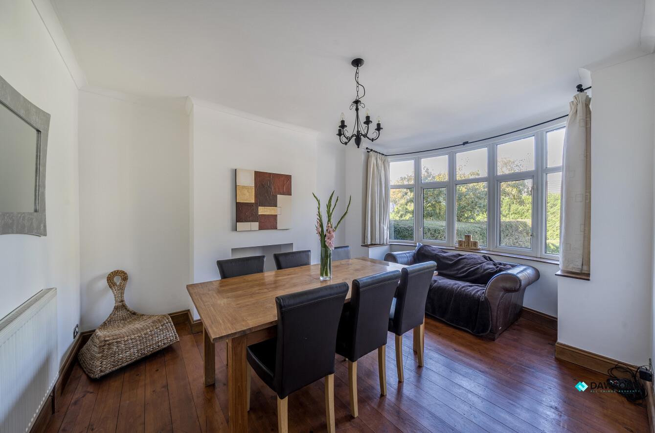 Portway, Bishopston, Swansea, SA3 3JR